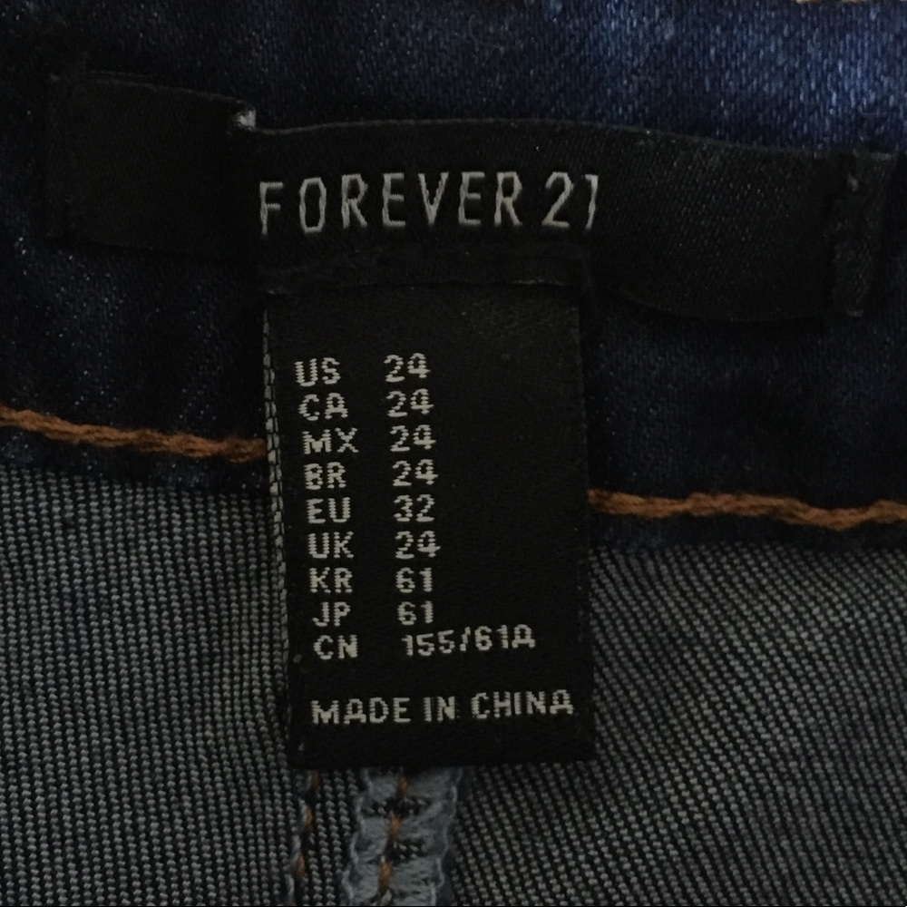 Forever 21 Ripped Denim Shorts size 24 - Picture 3 of 4